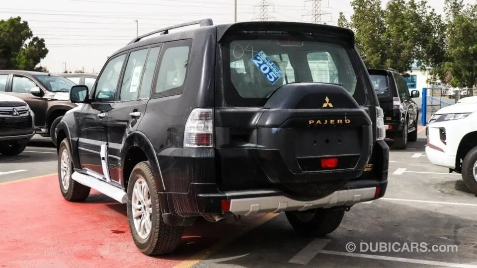Mitsubishi Pajero 2020