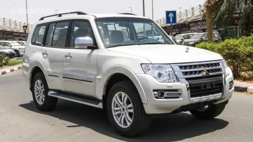 Mitsubishi Pajero 2020