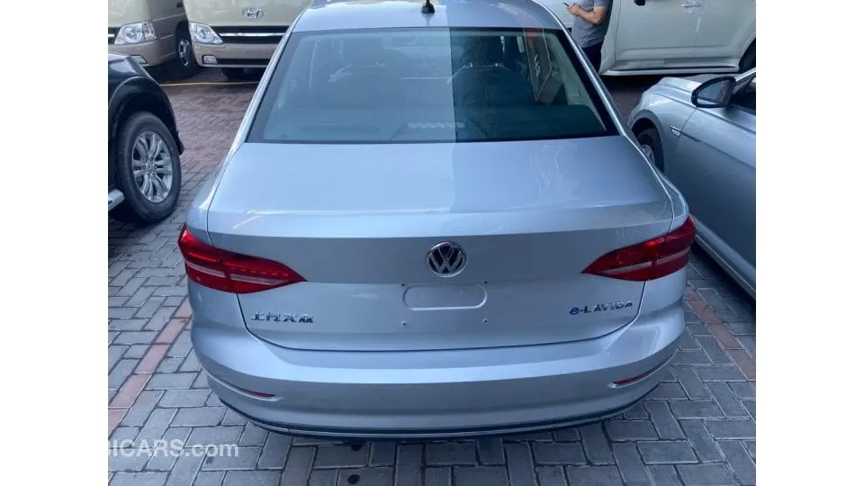 Volkswagen e-Lavida 2021