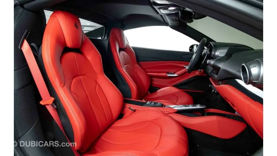 Ferrari F8 2021