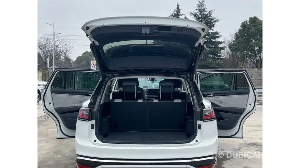 Volkswagen ID.6 2021