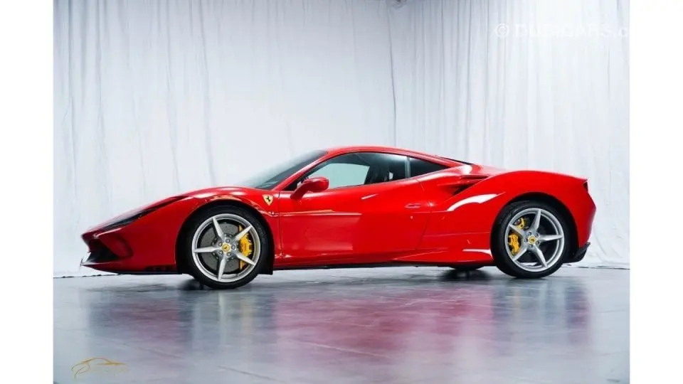 Ferrari F8 2021