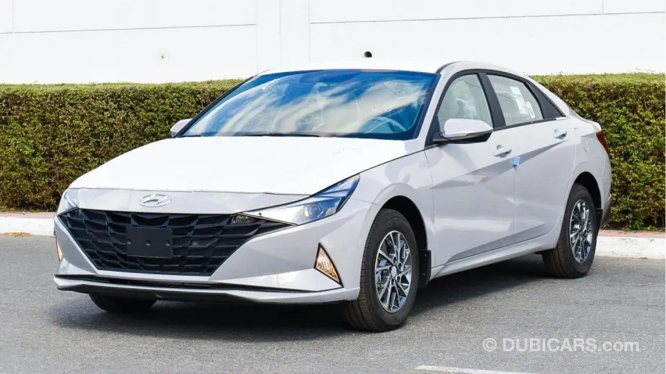 Hyundai Elantra 2022