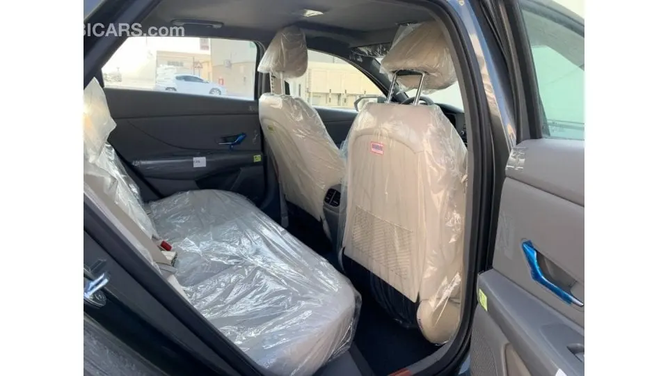 Hyundai Elantra 2022