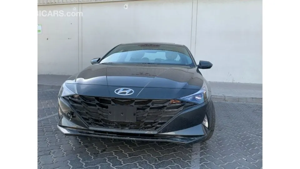Hyundai Elantra 2022