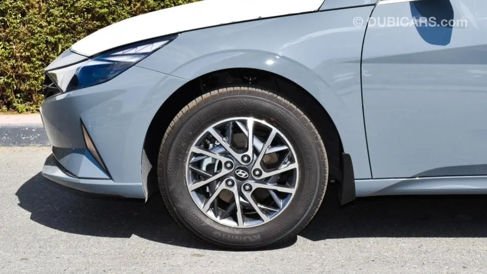 Hyundai Elantra 2022