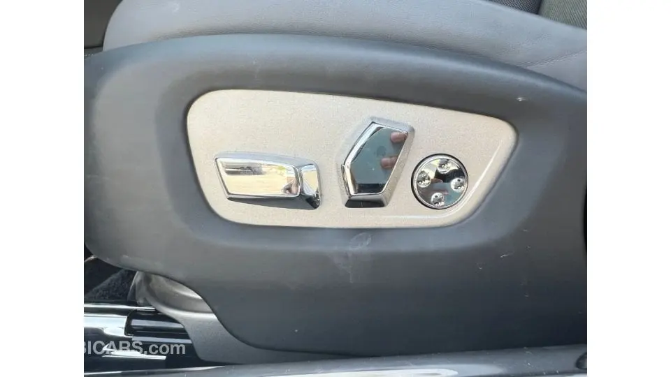 Rolls-Royce Wraith 2021