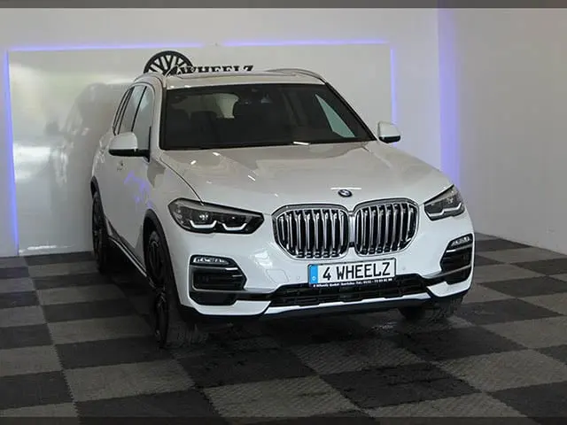 BMW X5 2021