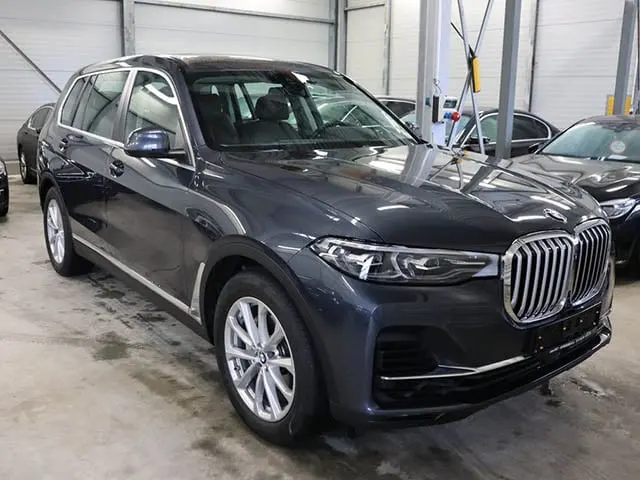BMW X7 2021