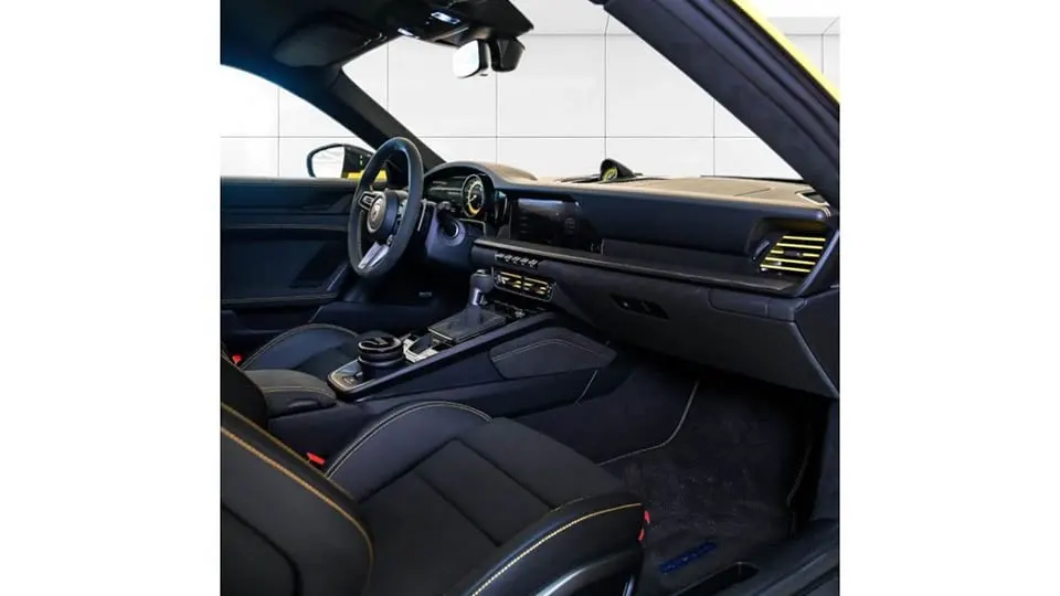 Porsche 911 2023