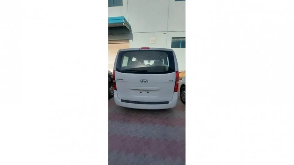 Hyundai H-1 2021