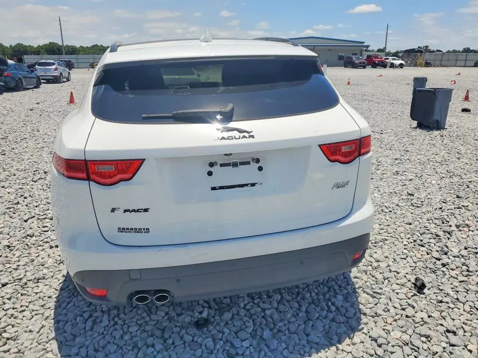 JAGUAR F-PACE 2018 VIN SADCK2FN0JA241434