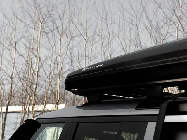 Land Rover Defender 2021