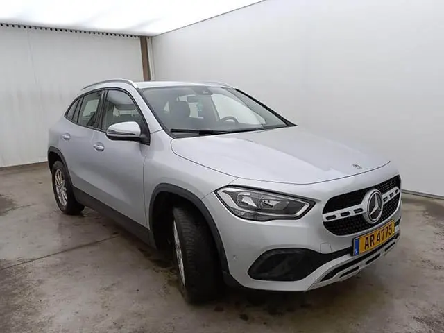 Mercedes-Benz GLA 2021