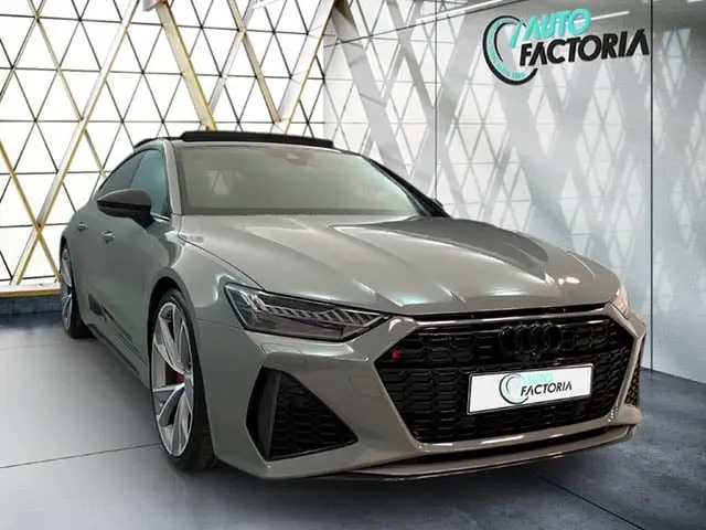 Audi RS7 2021