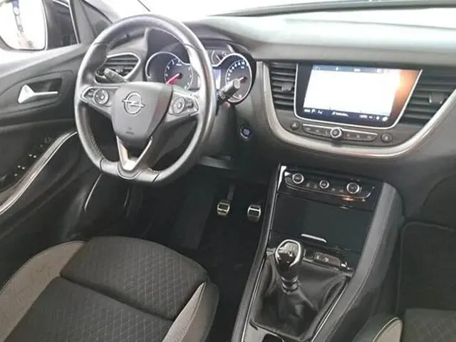 Opel Grandland X 2020