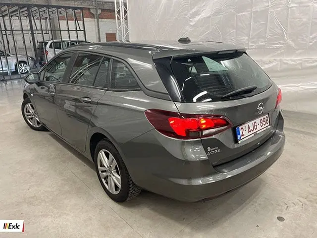 Opel Astra 2021