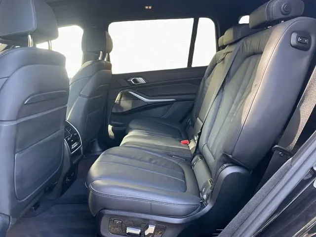 BMW X7 2021
