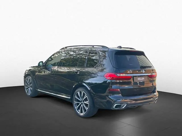 BMW X7 2021