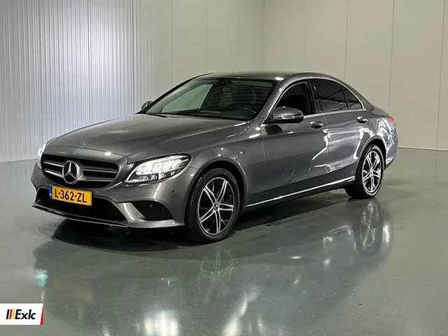 Mercedes-Benz C-Class 2021