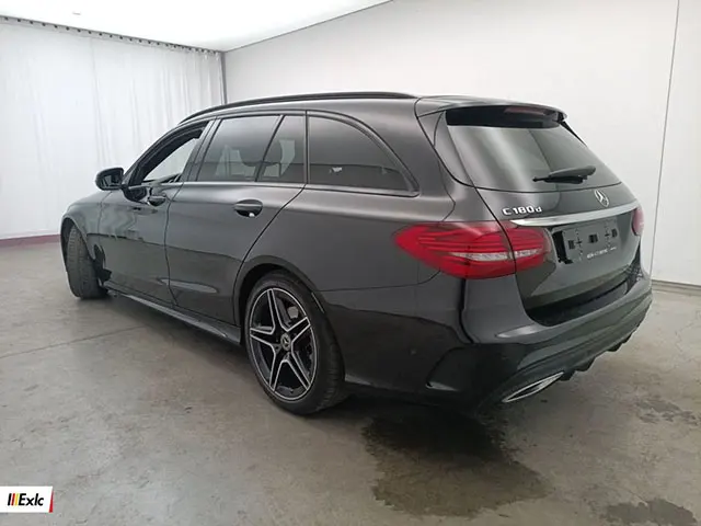 Mercedes-Benz C-Class 2021