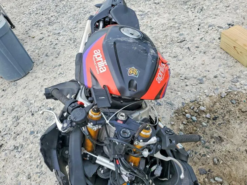 APRILIA MOTORCYCLE 2023