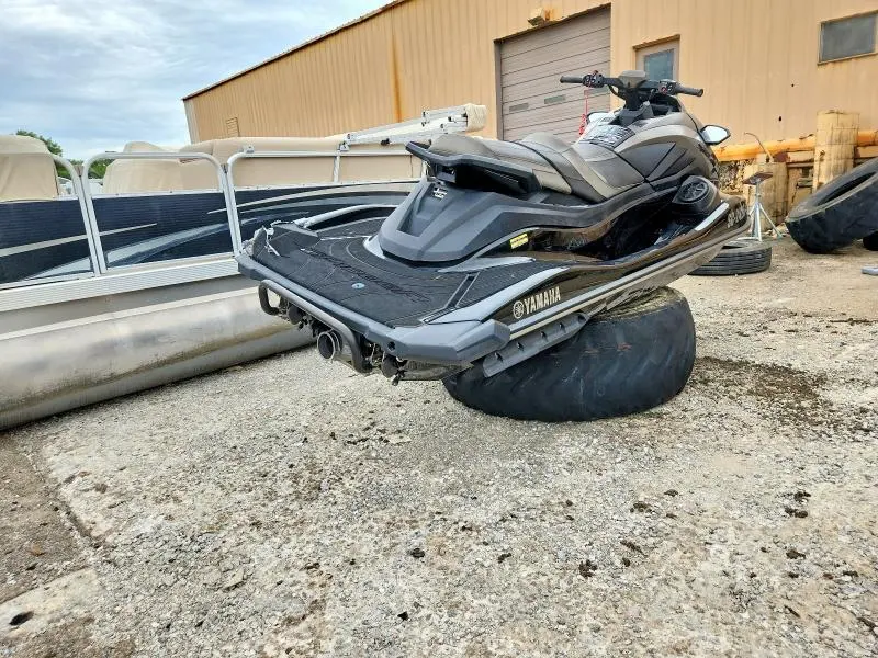 YAMAHA GP 1800B-Y 2022