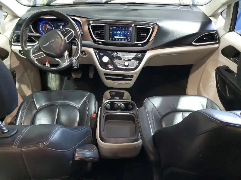CHRYSLER PACIFICA 2019 VIN 2C4RC1BG9KR665762