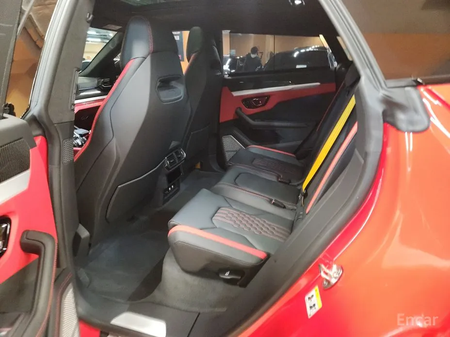 Lamborghini Urus 2018 4.0 V8 SE