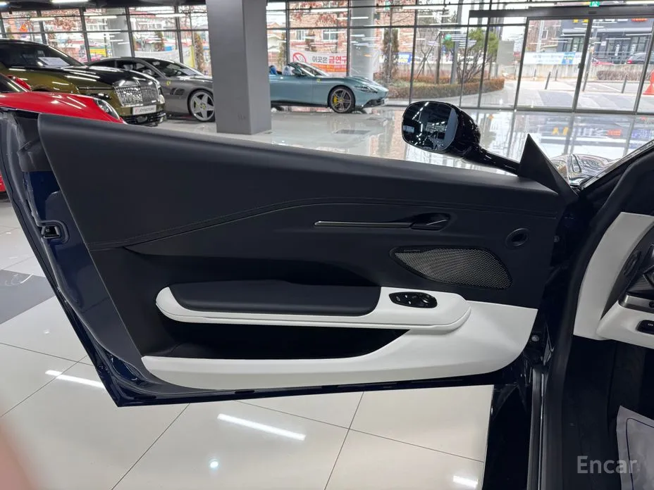 Aston Martin Vantage 2018 4.0 V8 Coupe