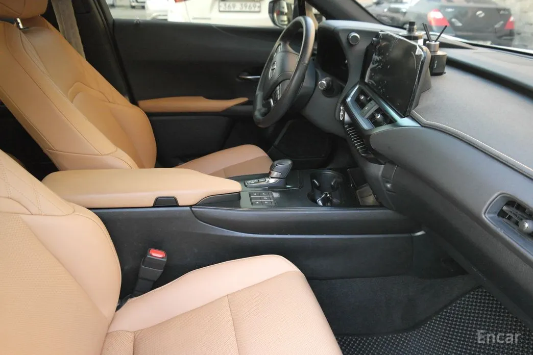 Lexus UX 2024 2.0 2WD