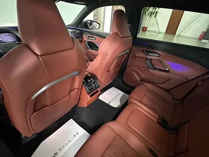 Audi Q5L 2026 2026款 2.0T 千万用户专享版
