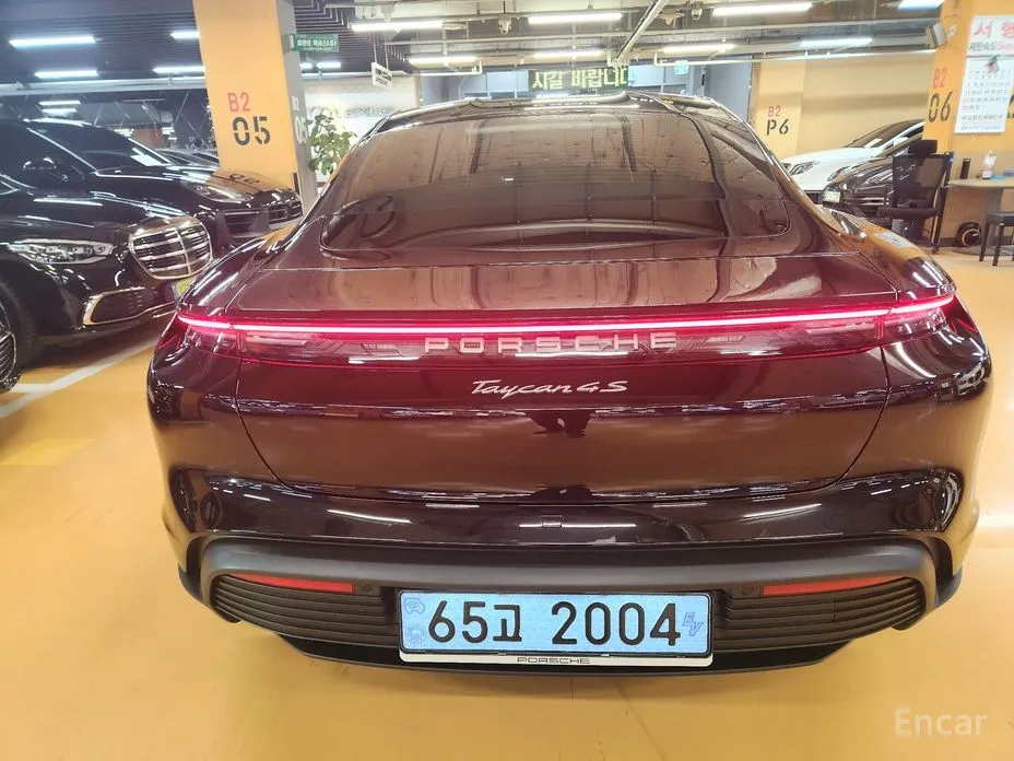 Porsche Taycan 2020 4S