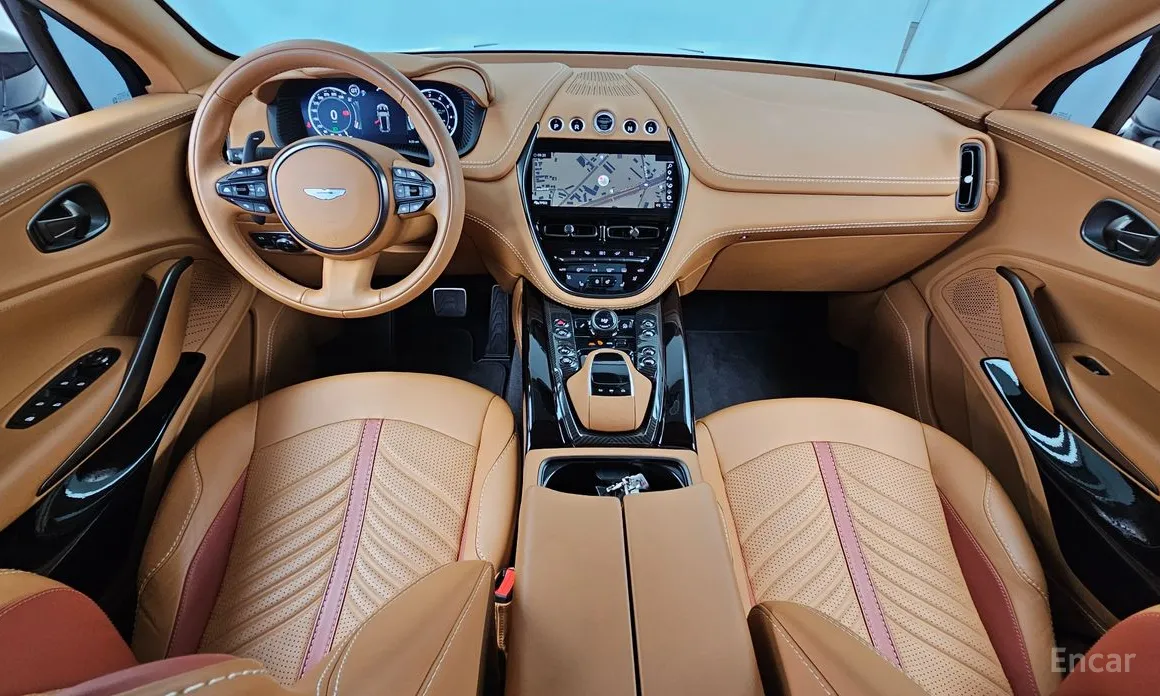 Aston Martin DBX 2020 4.0 V8 707