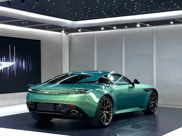 Aston Martin DB12 2023 2023款 4.0T V8 Coupe