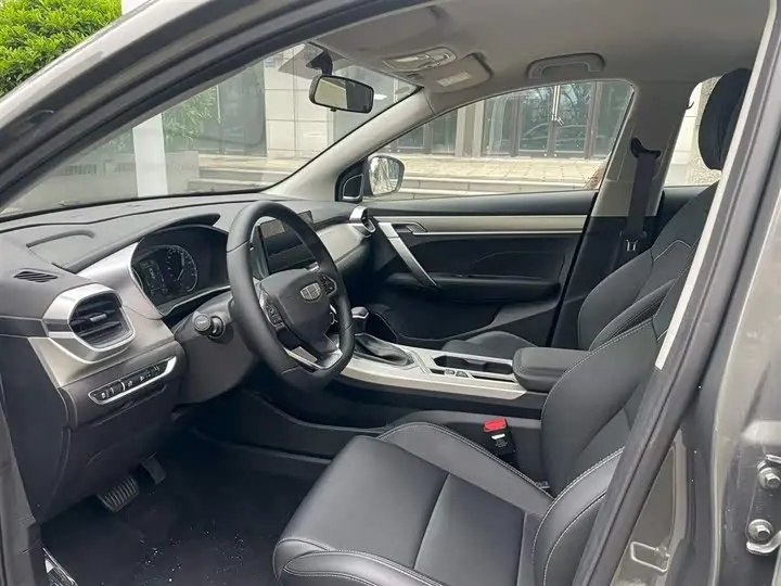 Geely Coolray 2025 2025款 1.5L CVT 超能