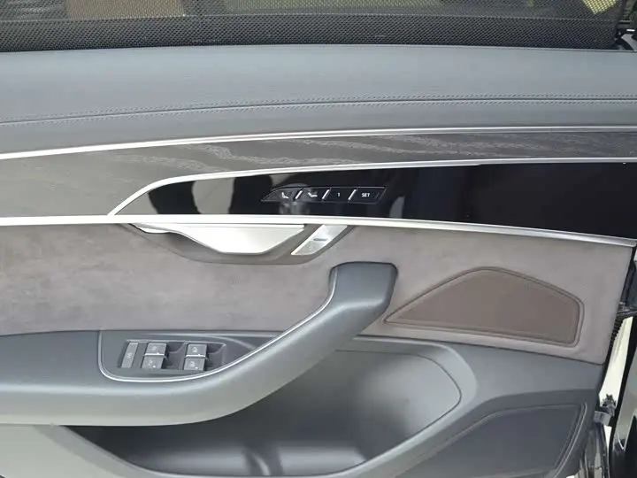 Audi A8 2026 2026款 A8L 45 TFSI quattro 豪华型
