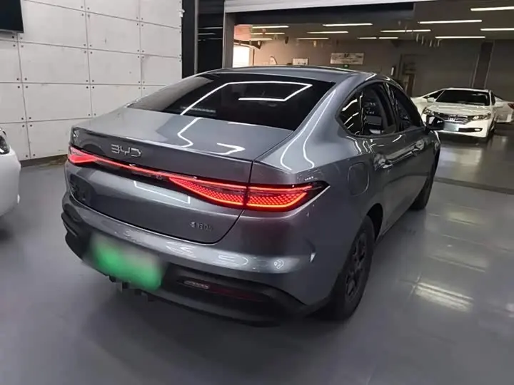 BYD Seal 05 DM-i Hybrid 2026 2026款 DM-i 128KM豪华型