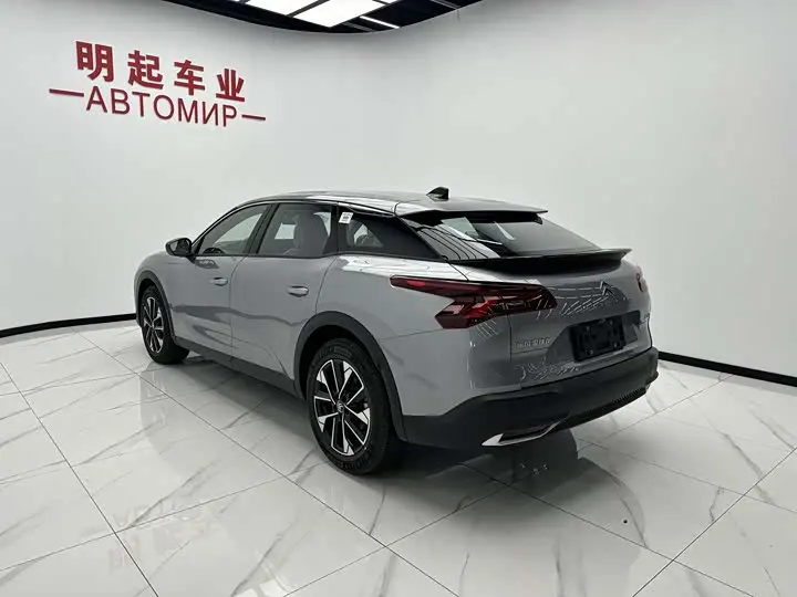 Citroen C5 X 2026 2026款 1.6T 国际版