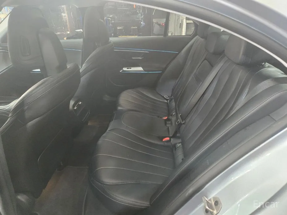 Mercedes-Benz E-Class 2024 E200 Avantgarde