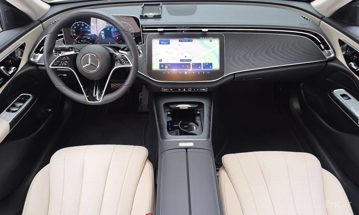 Mercedes-Benz E-Class 2024 E200 Avantgarde