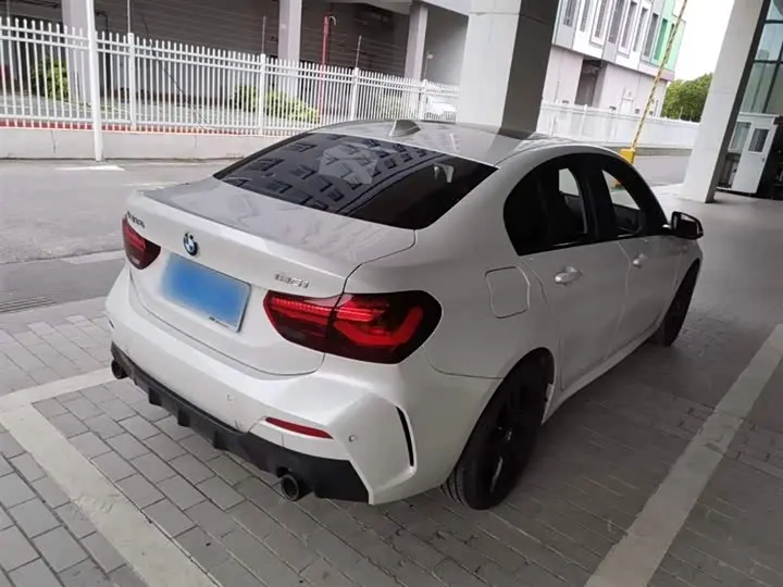 BMW 1 Series 2023 2023款 125i M运动曜夜版