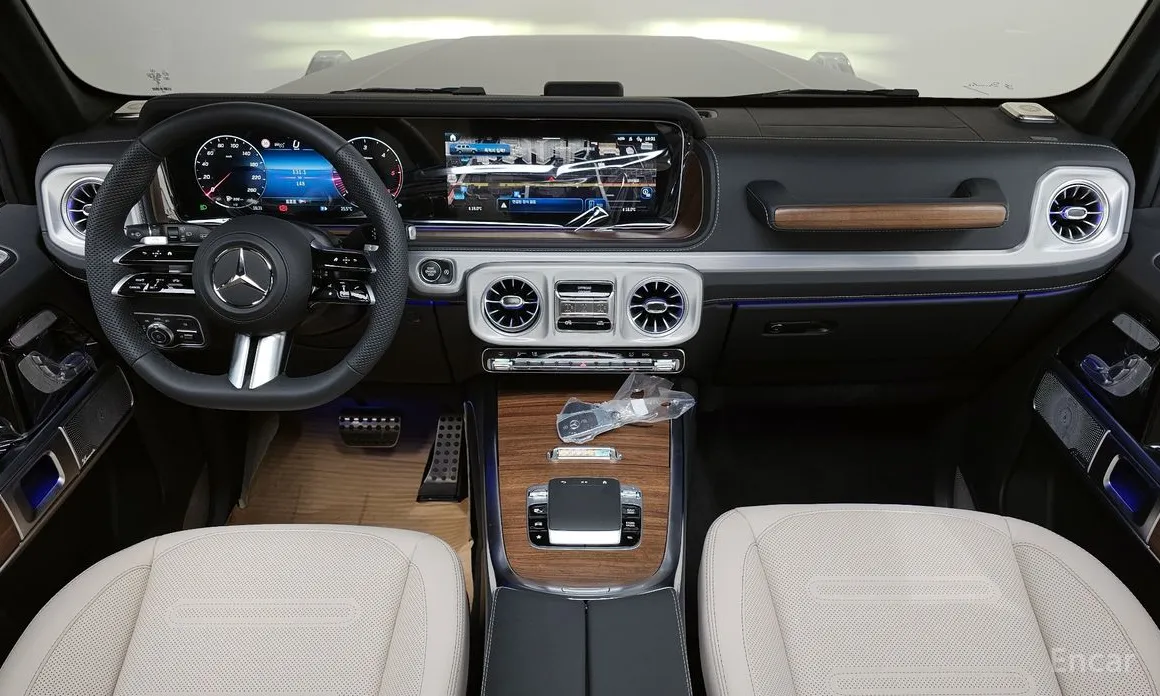 Mercedes-Benz G-Class 2024 G450d