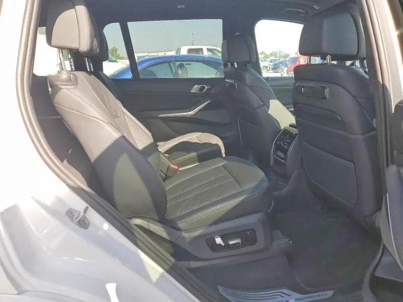 BMW X7 2025 VIN 5UX23EM09S9W48991