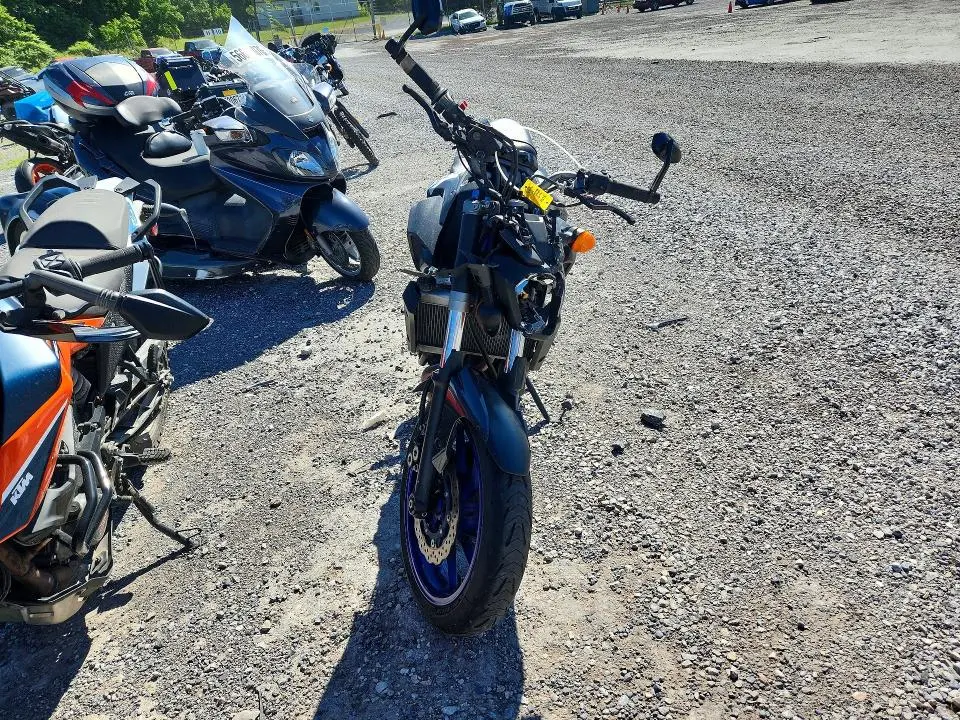 YAMAHA FZ-07/09 2015