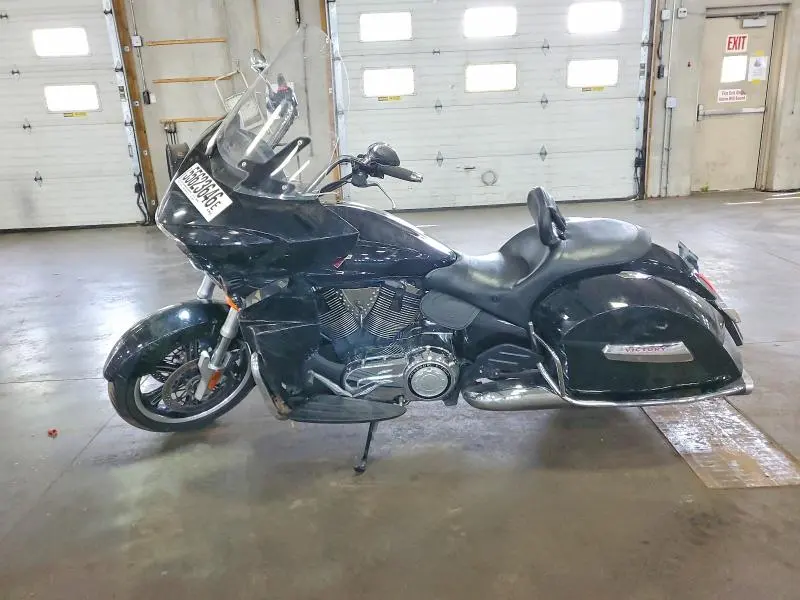 VICTORY MOTORCYCLE 2013