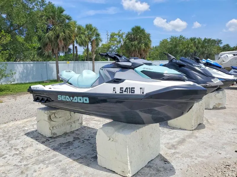 SEA-DOO GTX 2024