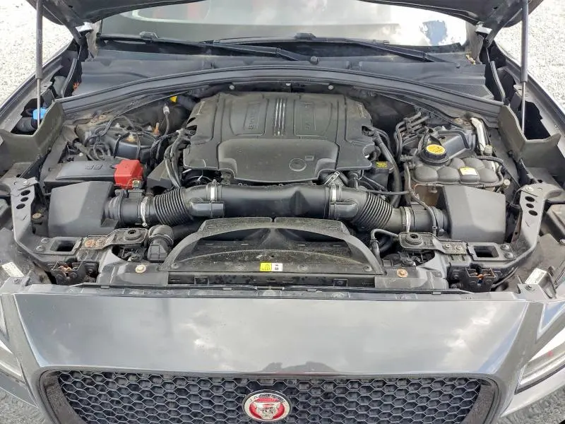 JAGUAR F-PACE 2018 VIN SADCM2FV3JA289861