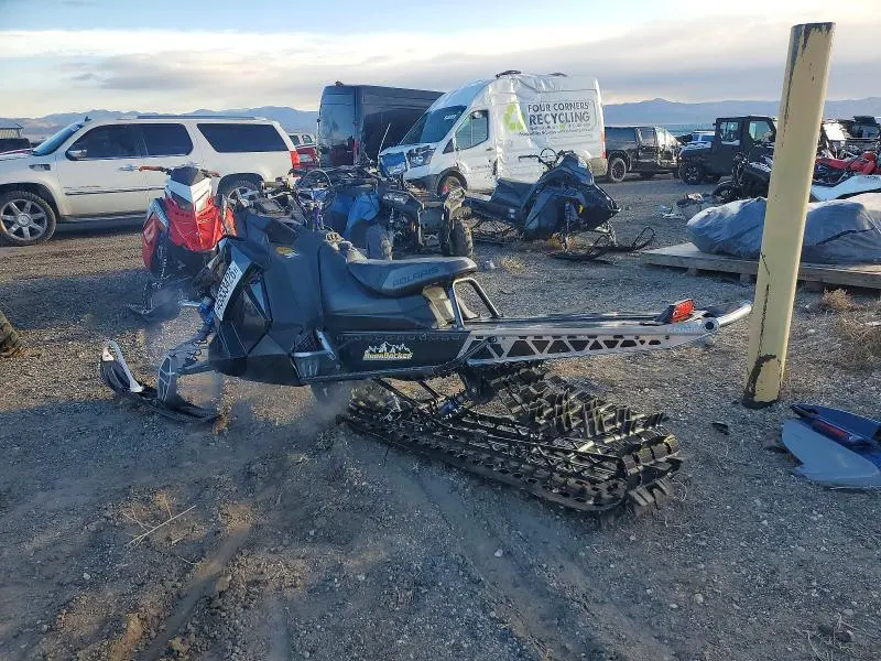 POLARIS AXYS PRO R 2020