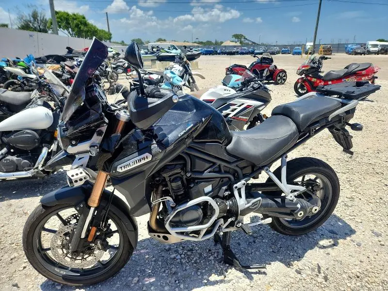 TRIUMPH TIGER 2012